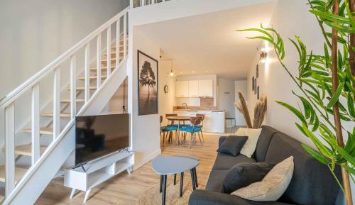 Superior One-Bedroom Apartment with Balcony