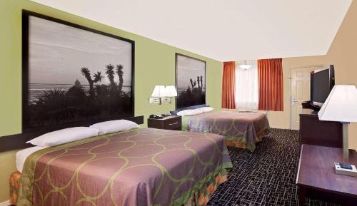 Suite with Two Queen Beds - Non-Smoking