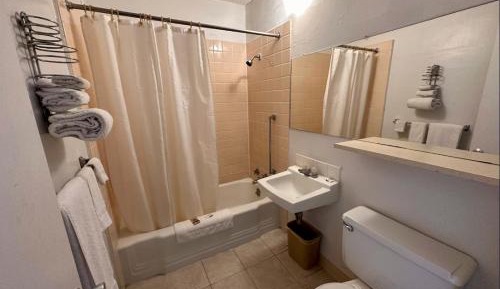 Queen Suite