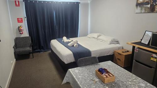 Deluxe King Studio