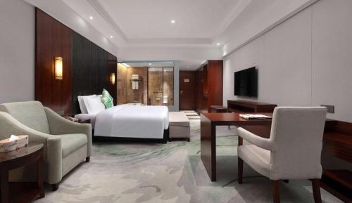 Superior King Room 