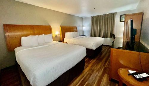 Queen Room with Two Queen Beds - Non-Smoking
