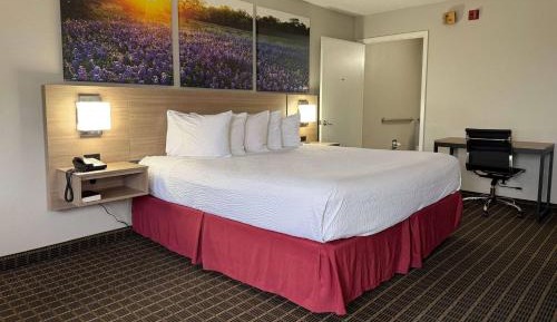 King Room - Disability Access/Non-Smoking