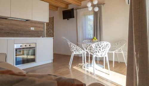 One-Bedroom Apartment with Balcony