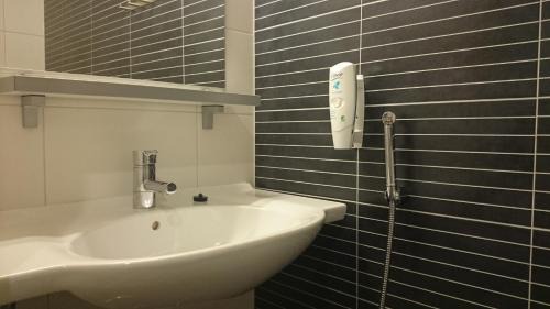 One-Bedroom Chalet Junior Plus with Private Sauna and Spa Access