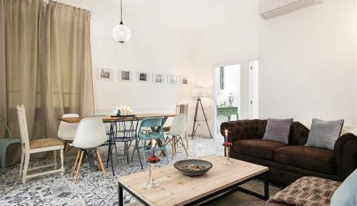 Five-Bedroom Apartment