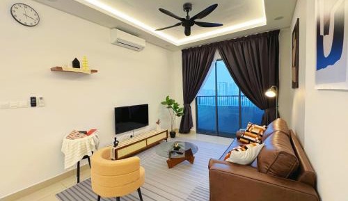 Three-Bedroom Apartment with View