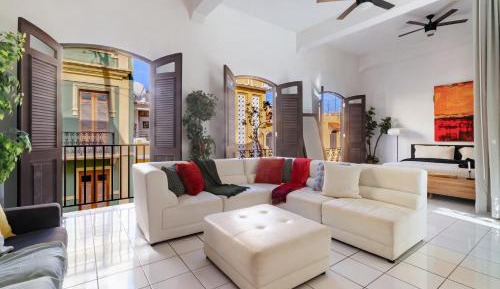 Three-Bedroom Apartment with Water View