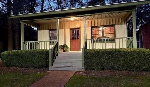 One-Bedroom House