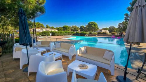 Two-Bedroom Apartment with Terrace