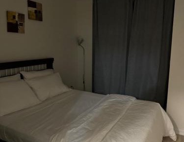 One-Bedroom Apartment with Sea View and Balcony