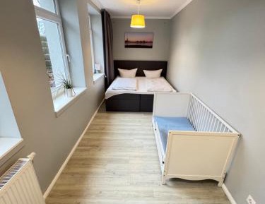 Family Room - 06