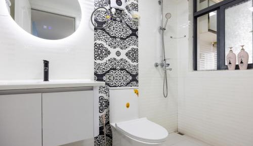 Two-Bedroom Apartment with Balcony