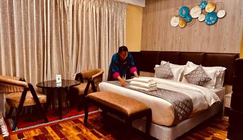 Deluxe Queen Room