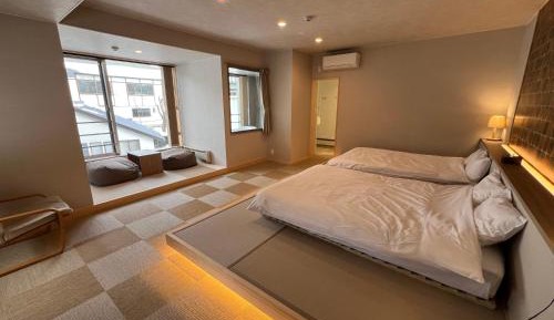 Twin Room with Bathroom