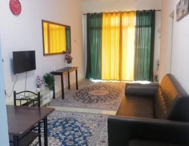 Three-Bedroom Townhouse
