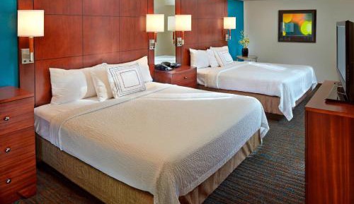 Two Queen One-Bedroom Suite