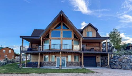 Six-Bedroom House