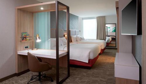 Suite, 2 Queen, Trundle bed