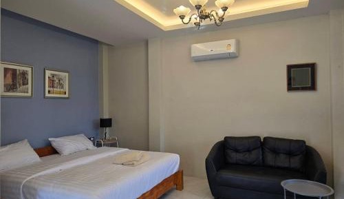 Deluxe Double Room with Bath