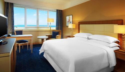 Guest room, 1 King, Sea view