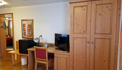 Deluxe Single Room