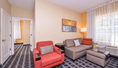 One-Bedroom Suite