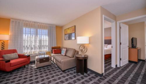 Two-Bedroom Suite