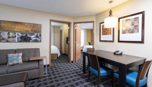 Two-Bedroom Queen Suite with Sofa Bed