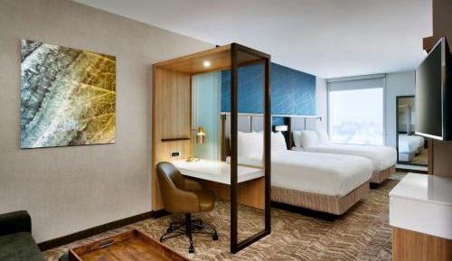 Suite with Two Queen Trundle Beds 