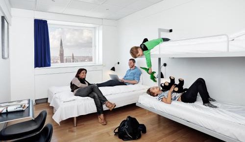Standard 4-Bed Room