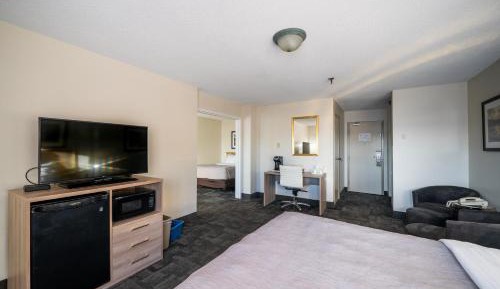 Queen Suite