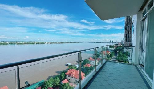 Four-Bedroom Apartment