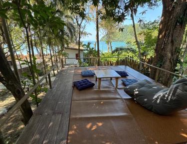 Deluxe Bungalow with Sea View