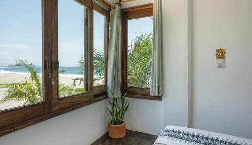 Deluxe Double Room with Side Sea View