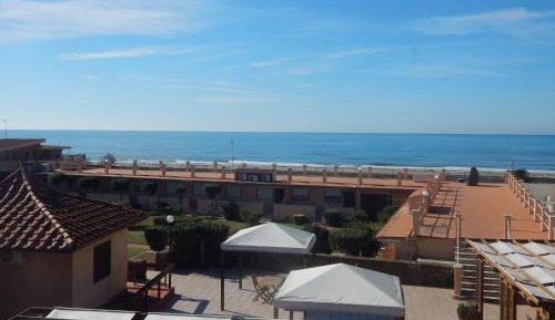 Studio with Sea View