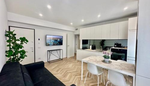 Two-Bedroom Deluxe Apartment