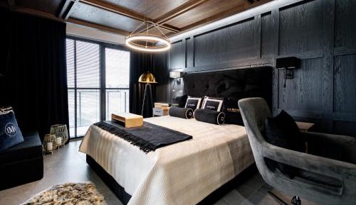 One-Bedroom Apartment with River View