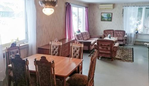 Five-Bedroom Holiday Home