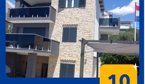 Two-Bedroom Apartment with Terrace and Sea View