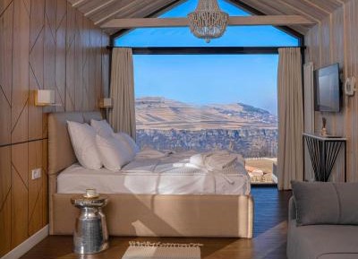 Family Room with Mountain View