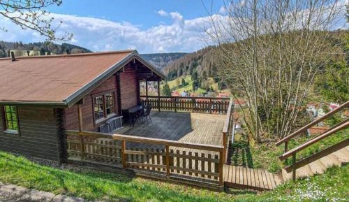 Three-Bedroom Holiday Home 