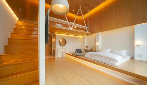 Quadruple Room with Private Bathroom