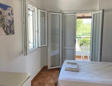 Studio with Balcony