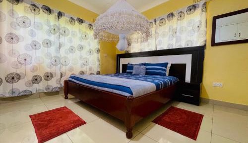 Queen Room
