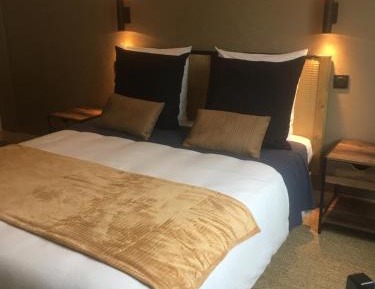 Room #1192517603