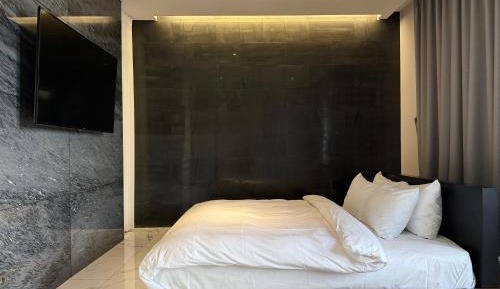 Junior Suite with Balcony