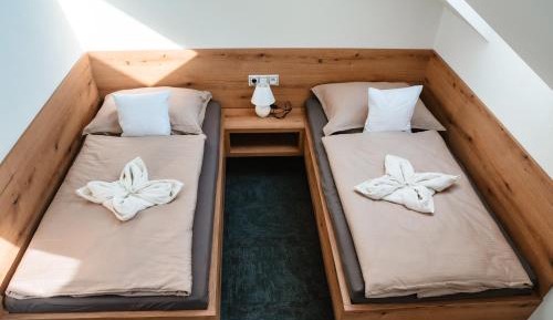 Standard Twin Room with Garden View