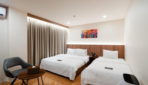 Twin Room with Bath