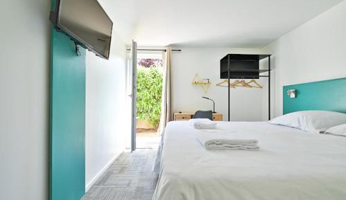 Double Room with Private Bathroom
